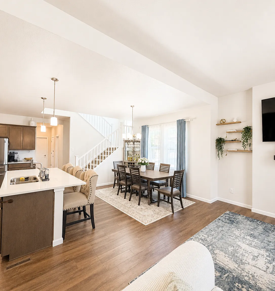 4 bed, 3329 sqft, $3,000 — Photo 4