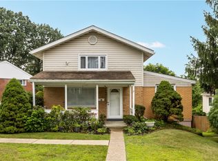 399 Princeton Dr, Pittsburgh, PA 15235