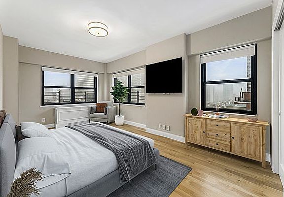 4th image of 160 E 88th St #12AB