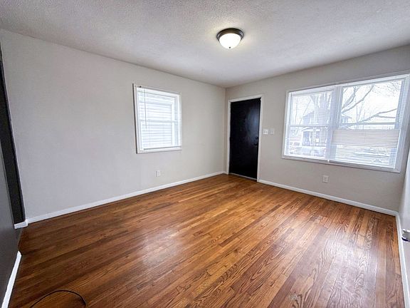 2nd image of 1344 Genessee Ave