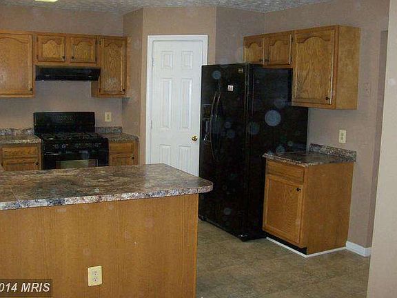 3rd image of 408 W Park Dr