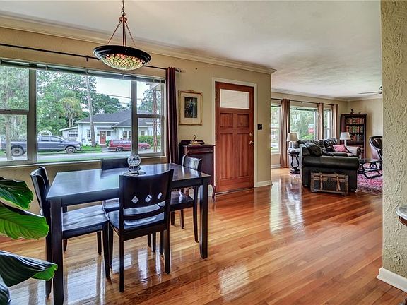 3rd image of 437 N Marydell Ave