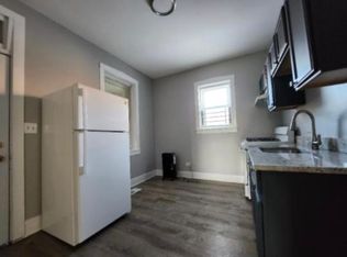 2855 E 82nd St APT 1W, Chicago, IL 60617