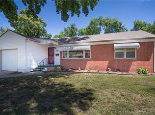 1445 E 53rd St, Tulsa, OK 74105