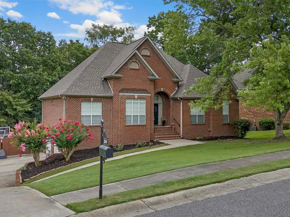 204 Lane Park Cir, Maylene, AL 35114