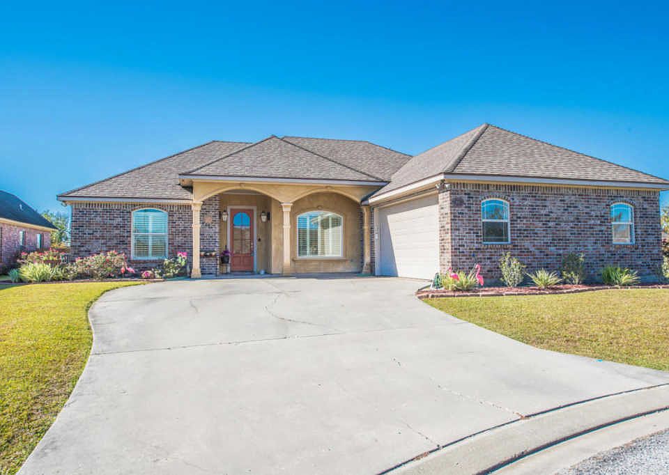 1st image of 100 Copper Creek Dr
