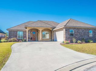 100 Copper Creek Dr, Youngsville, LA 70592