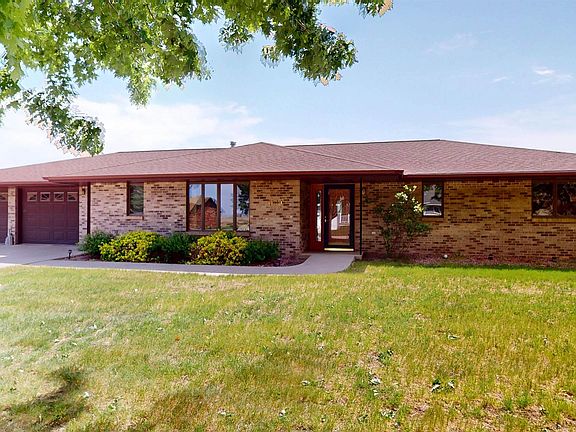 5th image of 1109 Valley View Dr