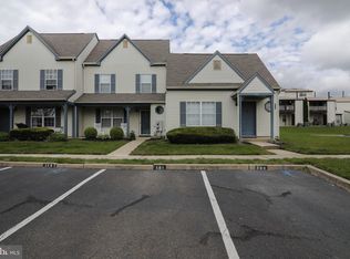 291 Knoll Dr, Blackwood, NJ 08012