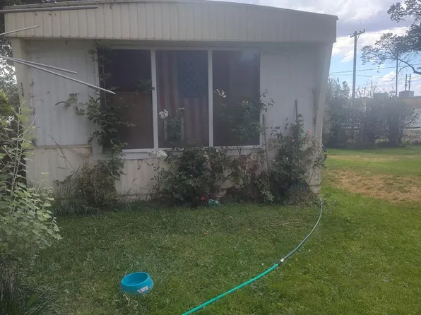 114 Garfield St, American Falls, ID 83211