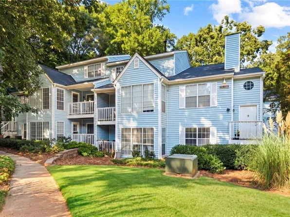 711 Glenleaf Dr, Peachtree Corners, GA 30092