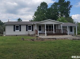 3255 Grassy Rd, Carbondale, IL 62902