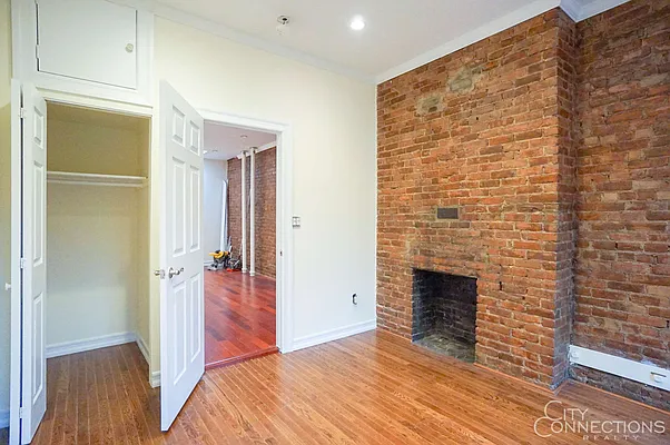 Rented by City Connections Realty | media 12