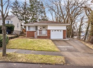 16 Wayne Ave, Akron, OH 44301