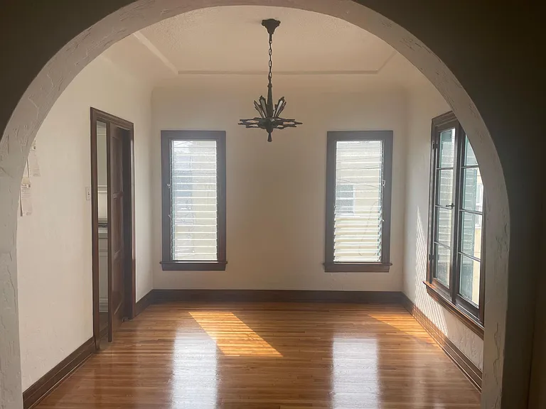 672 Euclid Ave #1/2 — Photo 11