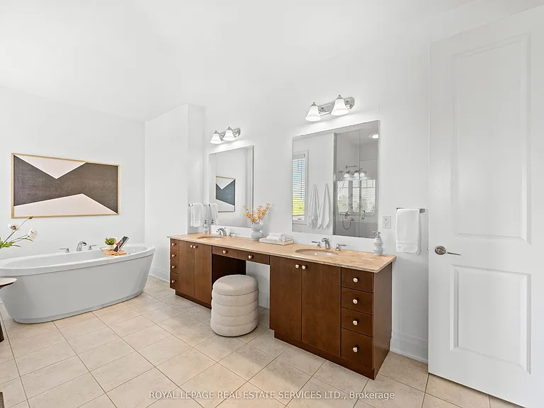 118 Coastline Dr — Photo 19