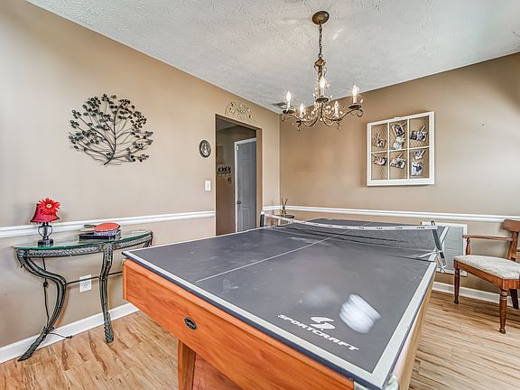 5th image of 269 Cobblestone Ln