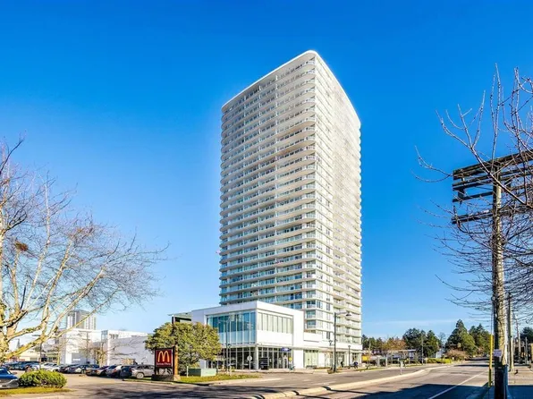13685 102nd Ave #1111, Surrey, BC V3T 0S2