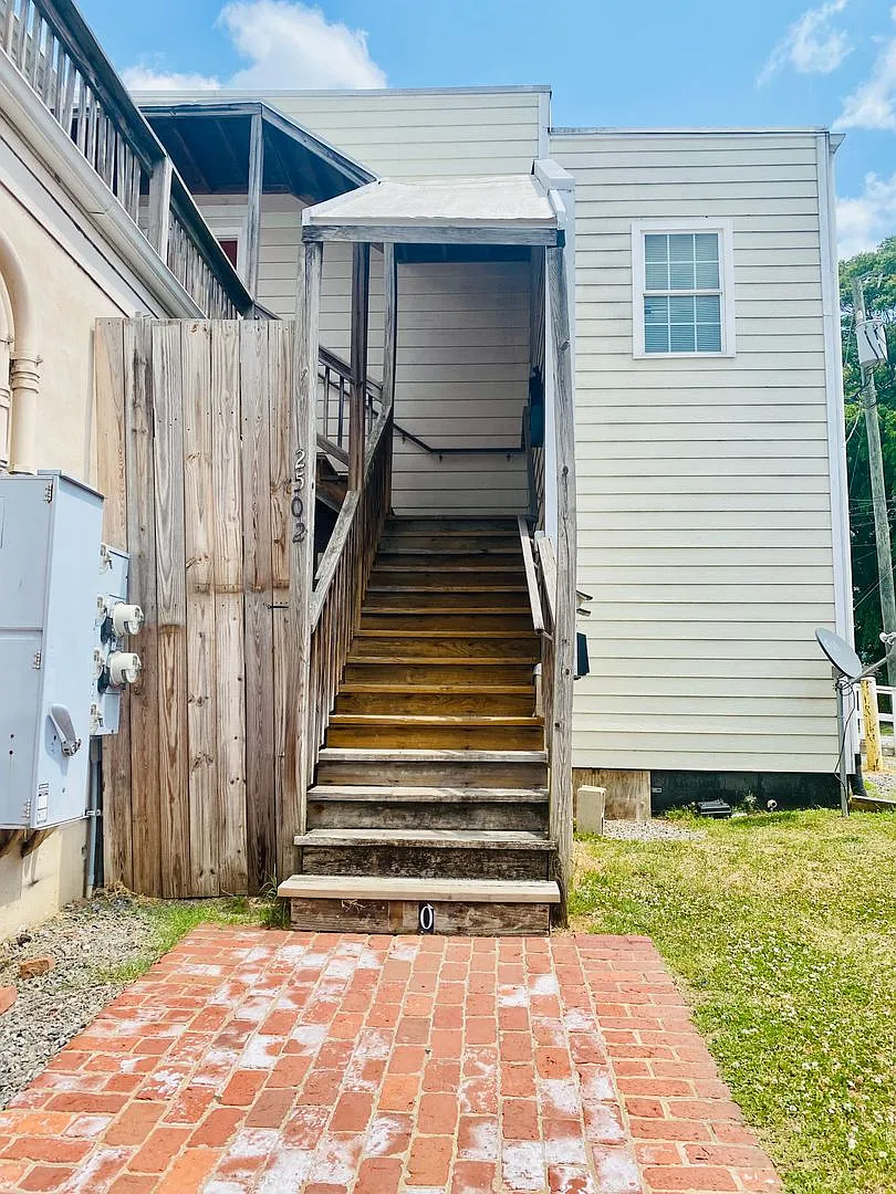 2502 P Street — Photo 4
