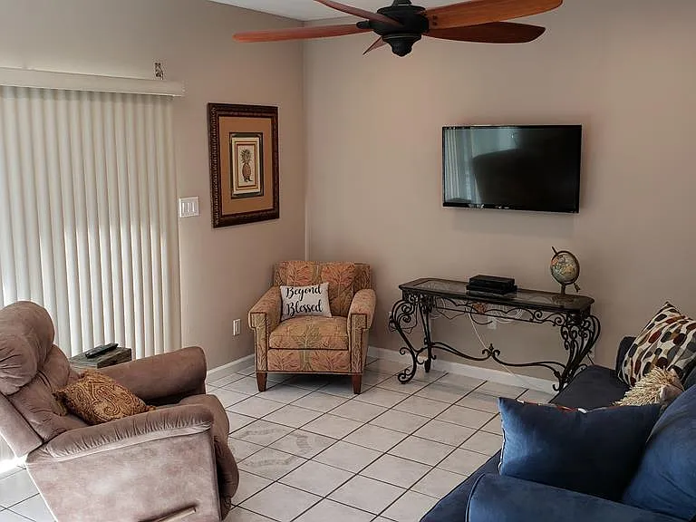 801 Beach Blvd — Photo 9