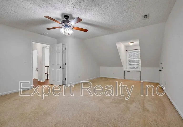 5501 Heath Row Dr — Photo 39