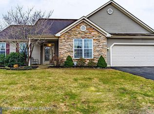 6 Springdale Rd, Whiting, NJ 08759