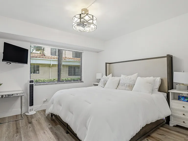 17372 Boca Club Blvd #408 — Photo 7