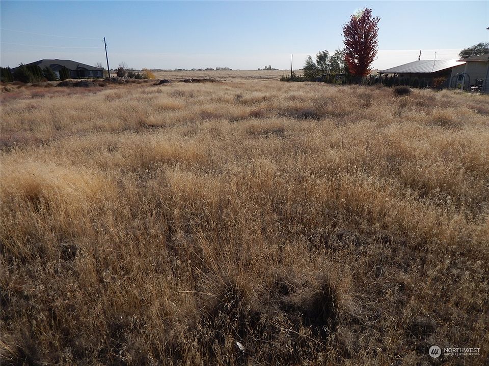 1st image of 5613 Panorama Drive NE