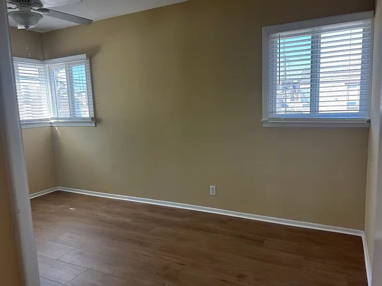5620 E Ocean Blvd — Photo 10