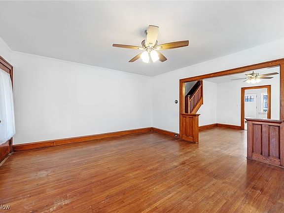 4th image of 16115 Clifton Blvd