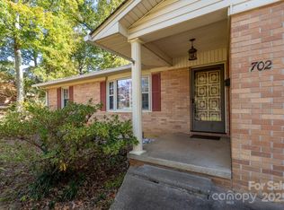 702 Rhodes Ave, Kings Mountain, NC 28086