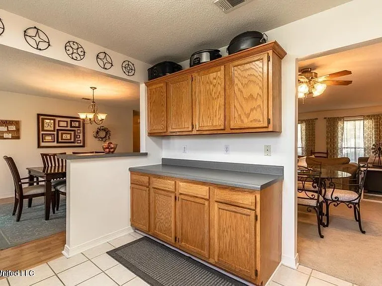 16222 Saddle Dr — Photo 10