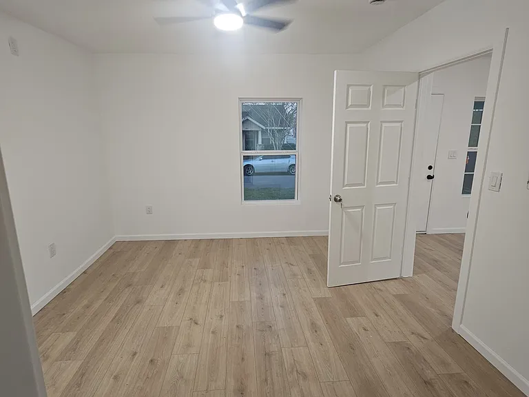 3802 Kynard St — Photo 5