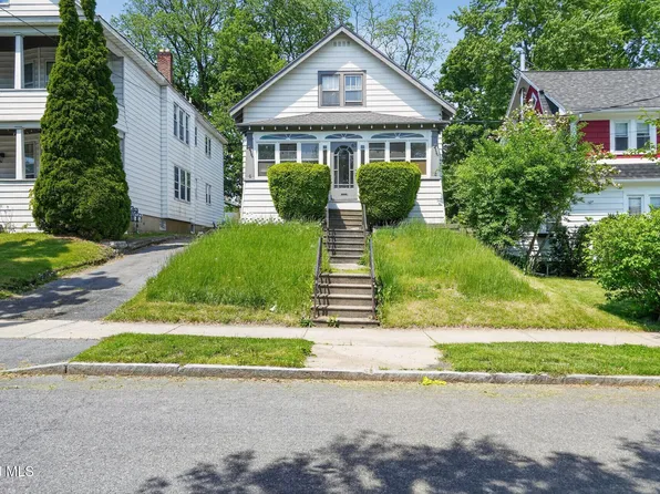 67 Pinewood Avenue, Albany, NY 12203