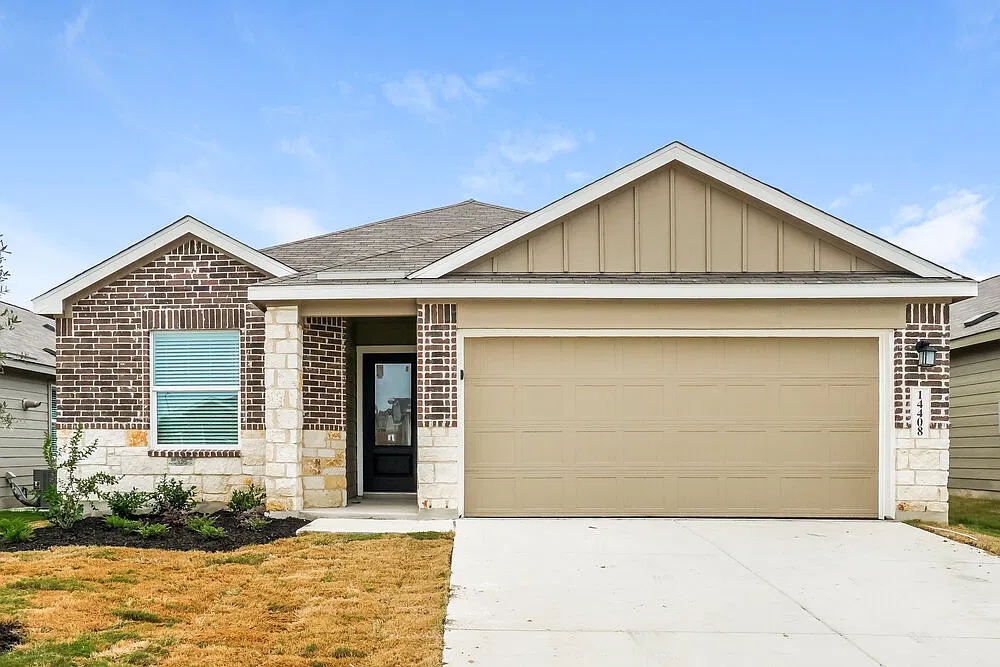4 bed, 3.0 bath, 1904 sqft, $2,065 — Photo 1