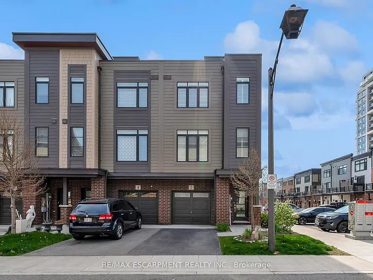 2 Waterview Ln — Photo 1