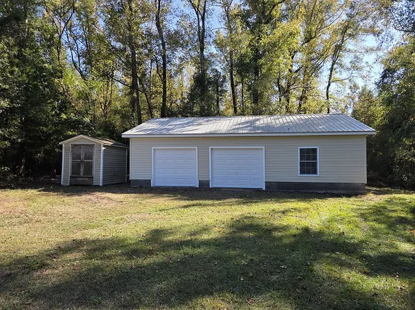 2626 New Rd, Burgaw, NC 28425