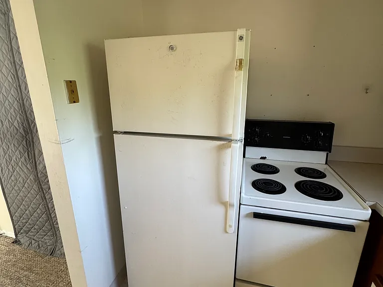 425 Old Town Rd #2 — Photo 8