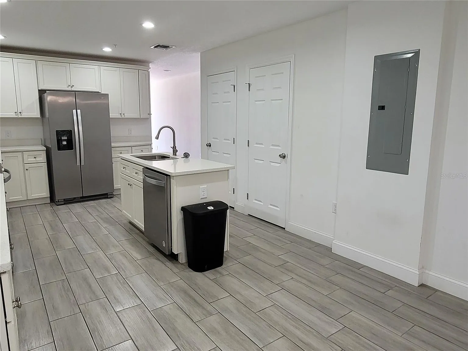 2 bed, 2060 sqft, $1,950 — Photo 3