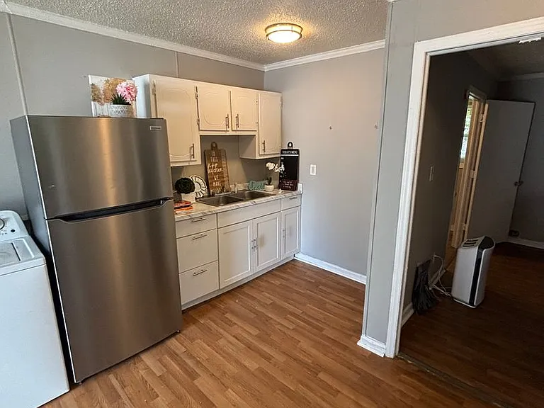 320 Osceola St — Photo 11