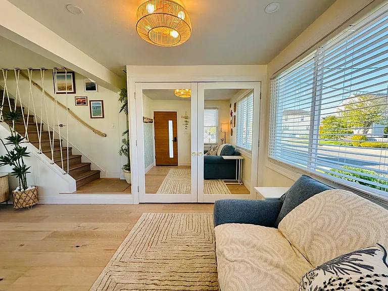 400 N Oxford Ave — Photo 48
