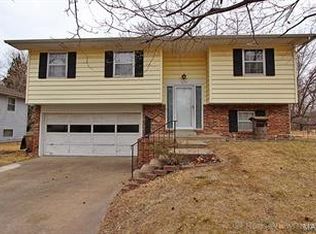 2222 Lombardo St, Cape Girardeau, MO 63701