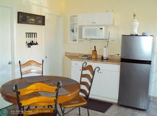 10132 Windtree Ln S, Boca Raton, FL 33428