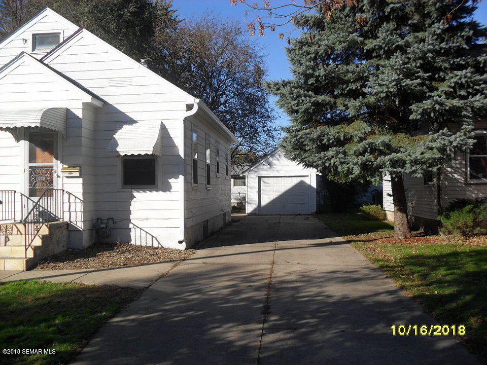 2nd image of 1008 8th Ave SW