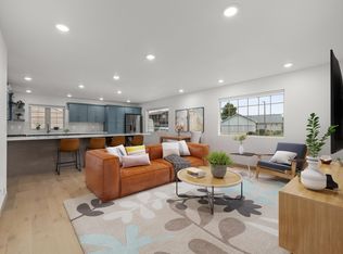 1015 15 1/2 Ave SW, Minot, ND 58701