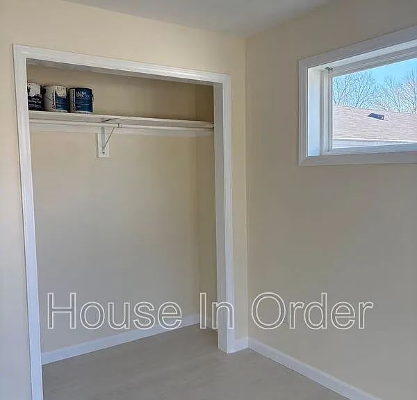 307 8th Ave E #204 — Photo 7