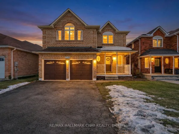 1324 Forest St, Innisfil, ON L9S 1Z7