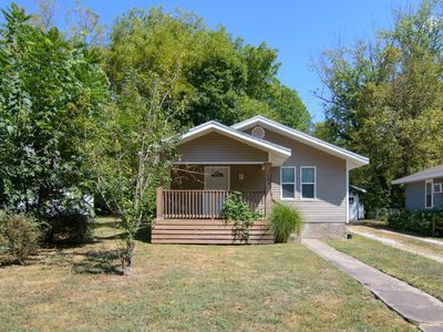 1140 S Crutcher Avenue, Springfield, MO, 65804