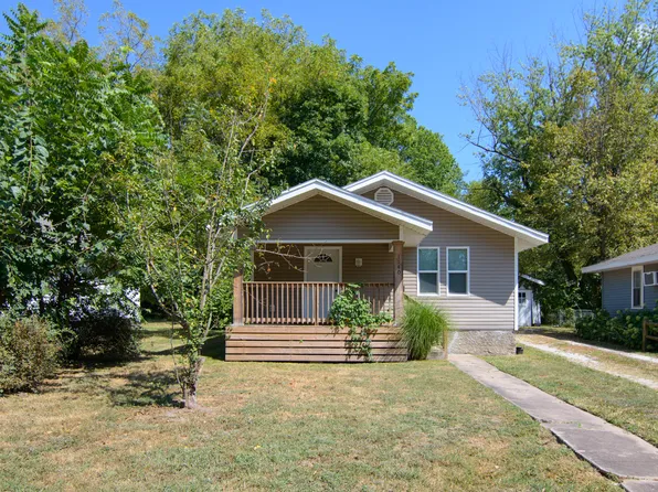 1140 S Crutcher Avenue, Springfield, MO 65804