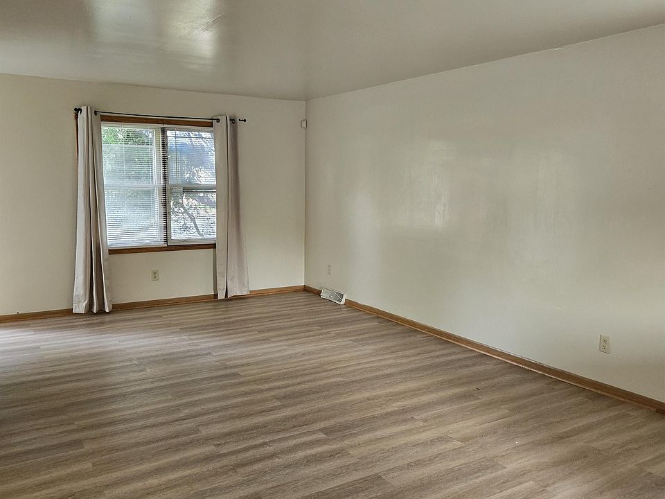 1st image of 10310 W Kiehnau Ave #1